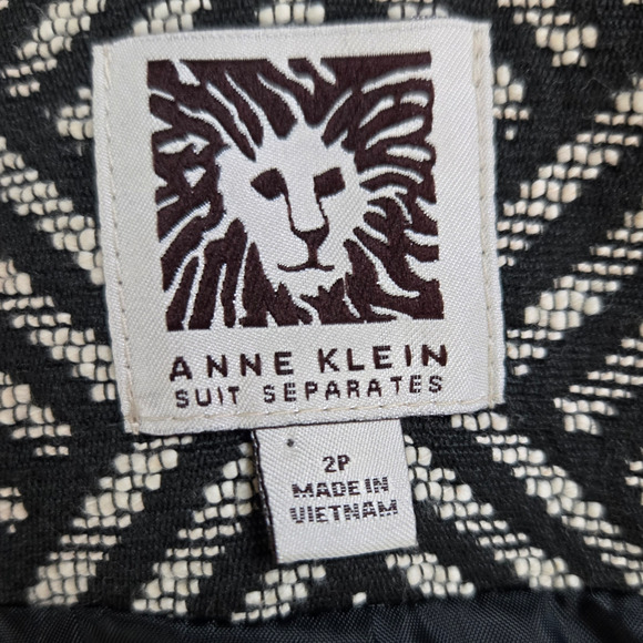 Anne Klein Black Tweed Retro Diamond Single Breasted Cropped Blazer Size 2P - Picture 4 of 11